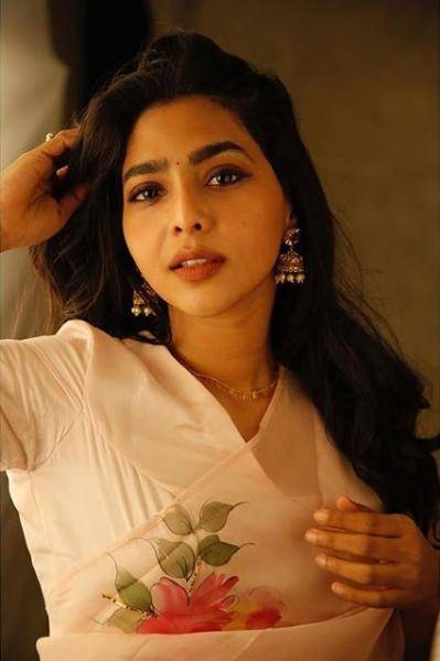 Ponniyin Selvan actress Aishwarya Lekshmi Aruvi actress Aditi Balan Mani Ratnam AR Rahman